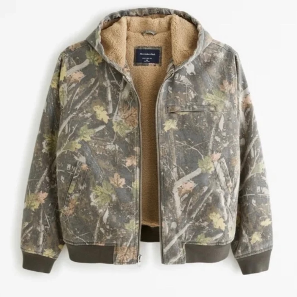 Abercrombie Camo Hooded Zip Up Sherpa Lined Workwear Bomber Jacket